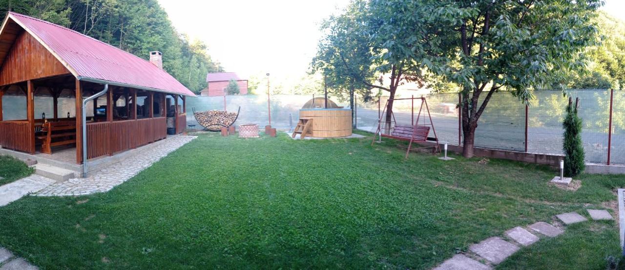 Villa Cabana Piatra Plaiului Budureasa Exterior foto
